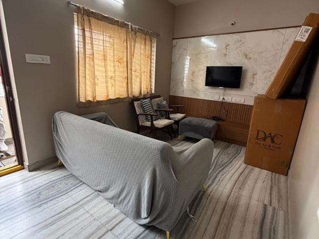Rental | 2 BHK + Prayer Room,Study Room 1300 Sq.Ft. Apartment in Golden Tulip Kondapur