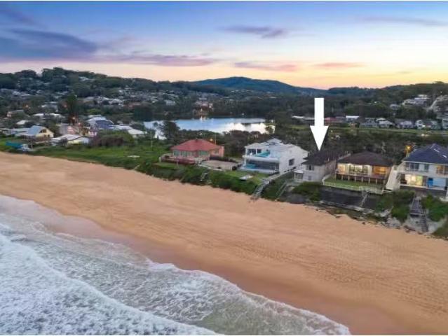 Deal! 2 BR 4/33 Ocean View Drive, Wamberal Apartment for rent.