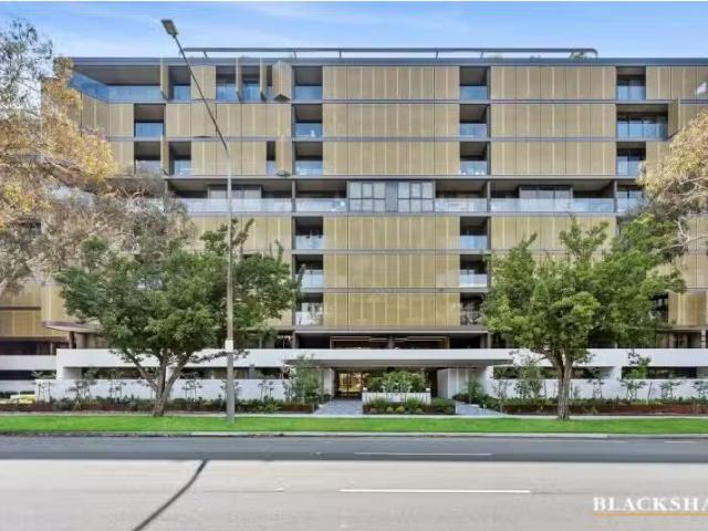 Cozy 2 BR 4/352 Northbourne Avenue Avenue, partson Apartment f.