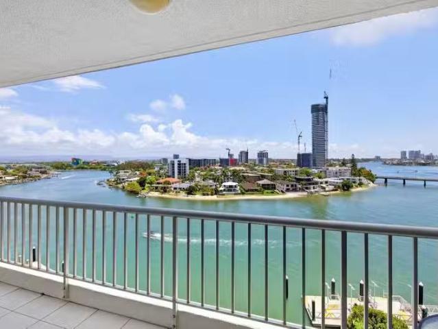 Deal! 2 BR 43/63 Cavill Avenue, Surfers Paradise, QLD 4217 A.