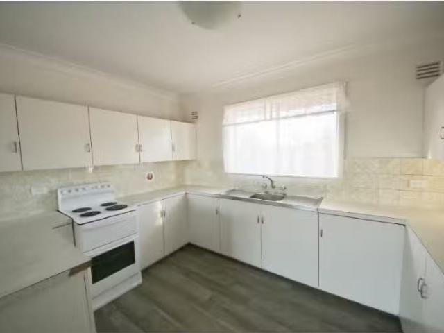 Cheap 2 BR 4/398 Fitzroy Street, Dubbo Apartment for rent Lis.