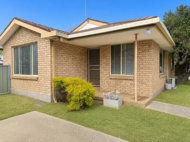 Nice 2 BR 4/6 Windred Street, ORANGE House for rent Listed by.