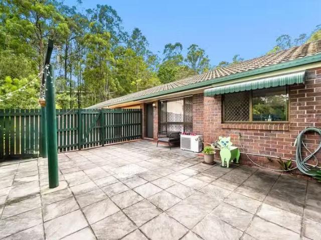 Deal! 2 BR 47/5 Quinnia Court, FERNY HILLS, QLD 4055 Townhou.