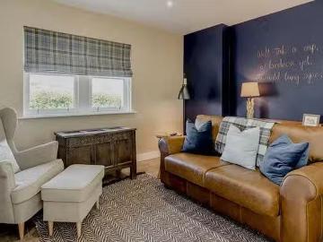Unique 2 BR 48P9+VR Dumfries