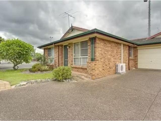 Charming 2 BR 4/9 Charles Street, WARNERS BAY Apartment for re.