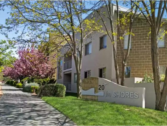 Nice 2 BR 51/20 Beissel Street, Belconnen Apartment for rent.