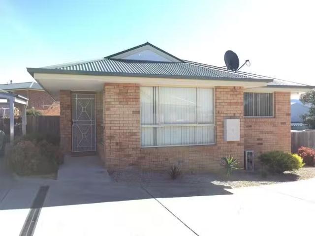 For Rent! 2 BR 5/12B Morrison Street, BRIGHTON, TAS 7030 Uni.