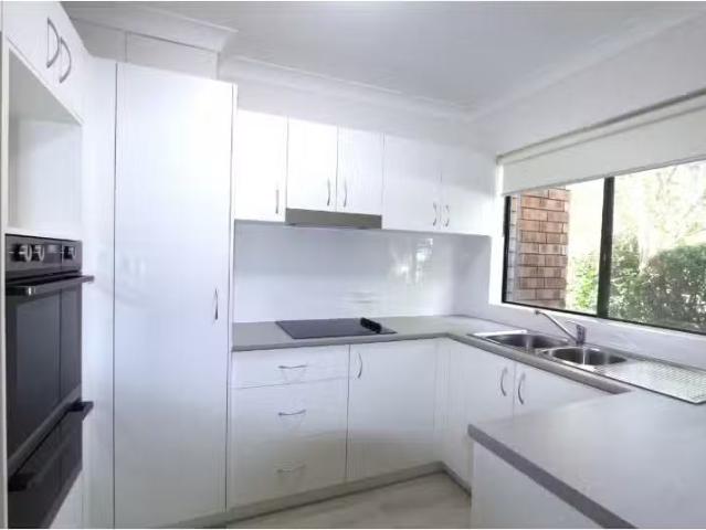 Rental! 2 BR 56/22 24 Taranto Road, Marsfield Townhouse for re.