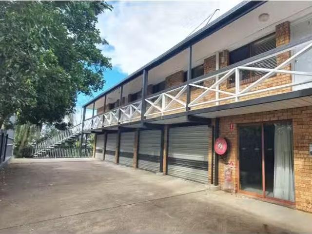 New 2 BR 5/95 Coventry Street, HAWTHORNE Apartment for rent L.