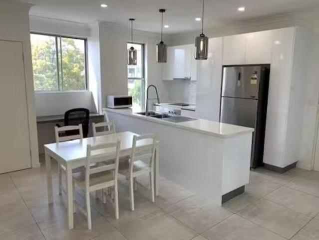 Cozy 2 BR 7/50 Depper Street, St Lucia, QLD 4067