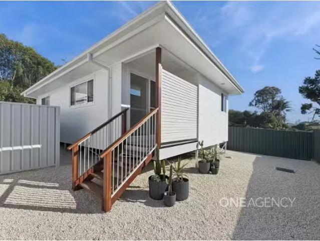 Unique 2 BR 7A Short Street, Wauchope House for rent Listed b.
