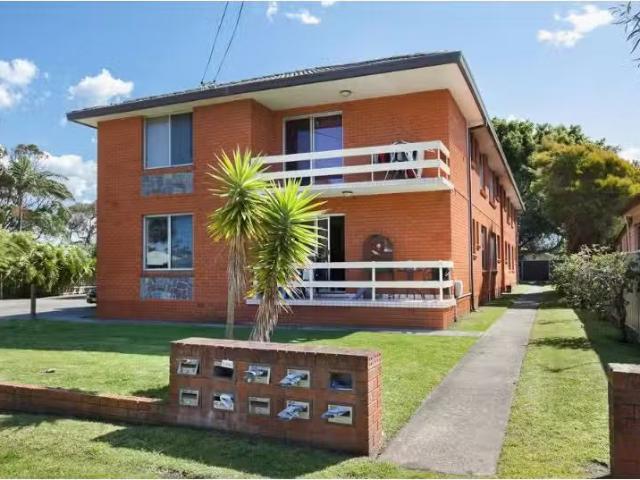 Rental! 2 BR 8/18 Byron Street, Bellambi Apartment for rent L.
