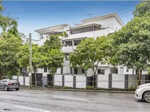 Charming 2 BR 8/321 Vulture Street, SOUTH BRISBANE Apartment f.