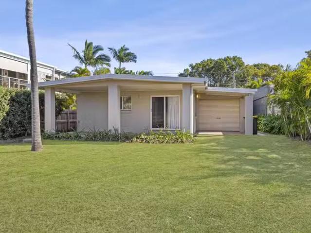 Deal! 2 BR 872 Scenic Highway, KINKA BEACH, QLD 4703 House L.