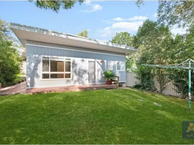 For Rent! 2 BR 8A Iwunda Road, Lalor Park House for rent List.