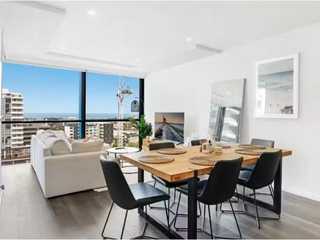 Cheap 2 BR 904/38 Atchison Street, WOLLONGONG Apartment for re.