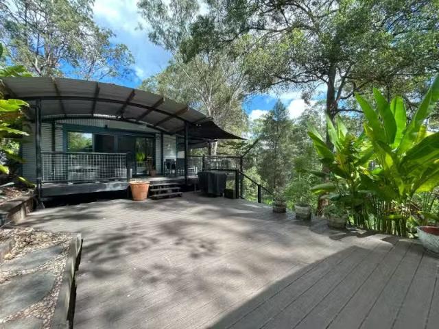 Deal! 2 BR 94 Highfield Rise, POMONA House for rent Listed by.