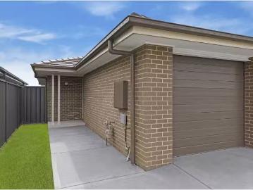 Nice 2 BR 95a Minnesota Road, HAMLYN TERRACE Townhouse for ren.