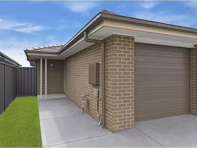 Cheap 2 BR 95a Minnesota Road, HAMLYN TERRACE Townhouse for re.