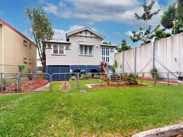 Nice 2 BR 9 Lasseter Street, KEDRON, QLD 4031 House for Rent