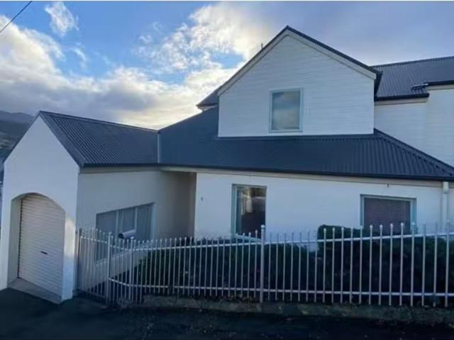 For Rent! 2 BR 9 Lillie Street, GLEBE House for rent Listed b.