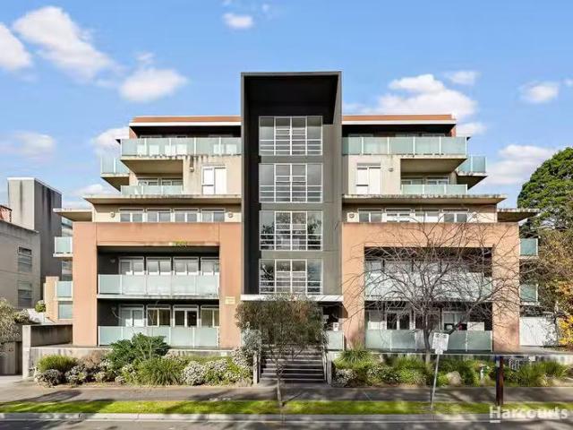 Deal! 2 BR 101/13 15 Goodson Street, DONCASTER, VIC 3108 Apa.