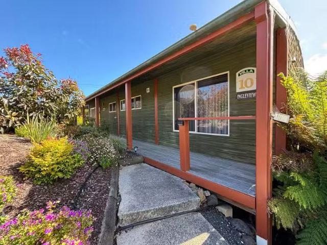 Unique 2 BR 10/35 Main St, BRIDPORT, TAS 7262 House for Rent