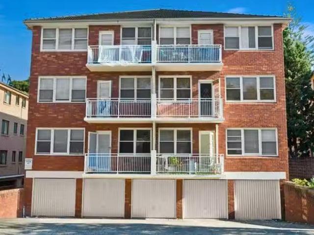 Deal! 2 BR 10/5 Queens Road, Brighton Le Sands, NSW 2216