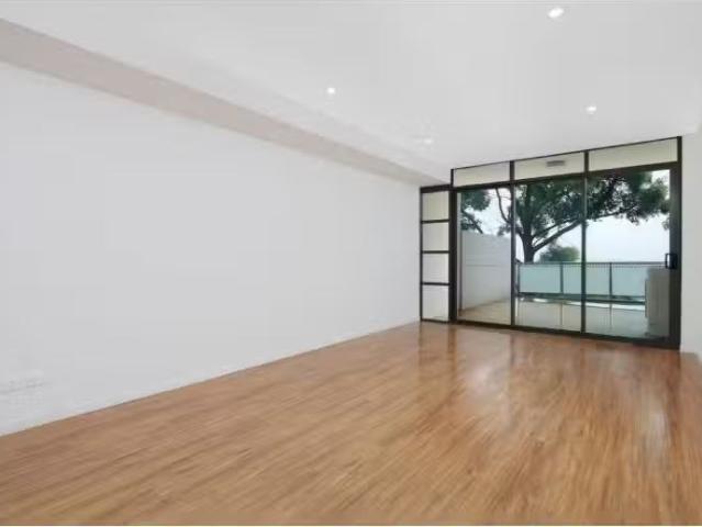 Cozy 2 BR 108/428 Victoria Road, Gladesville Apartment for ren.
