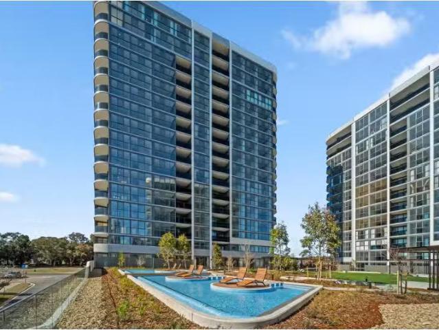 Nice 2 BR 1103/104 Easty Street, Phillip Apartment for rent L.