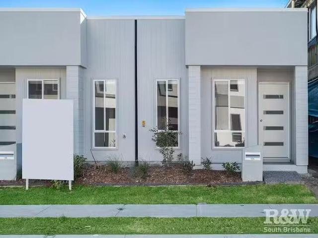 Unique 2 BR 113 Macquarie Circuit, Fitzgibbon, QLD 4018