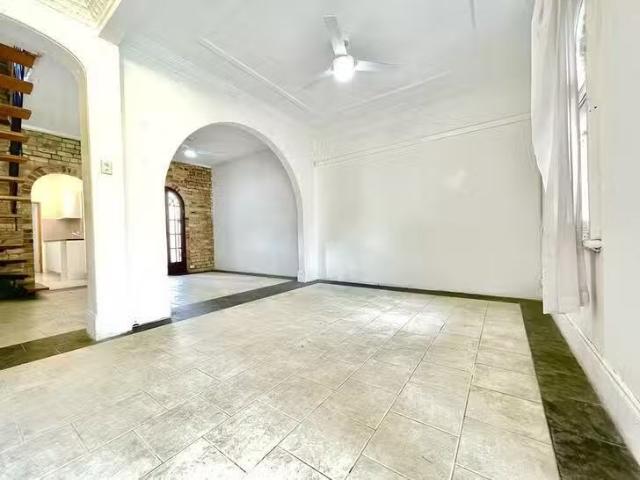 Just in! 2 BR 113 Stanley Street, Darlinghurst, NSW 2010