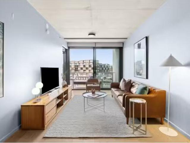 Rental! 2 BR 118/45 Eastlake Parade, Kingston Apartment for re.