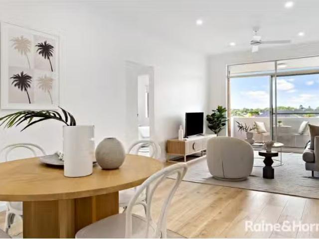Rental! 2 BR 12/153 Russell Avenue, DOLLS POINT Apartment for.