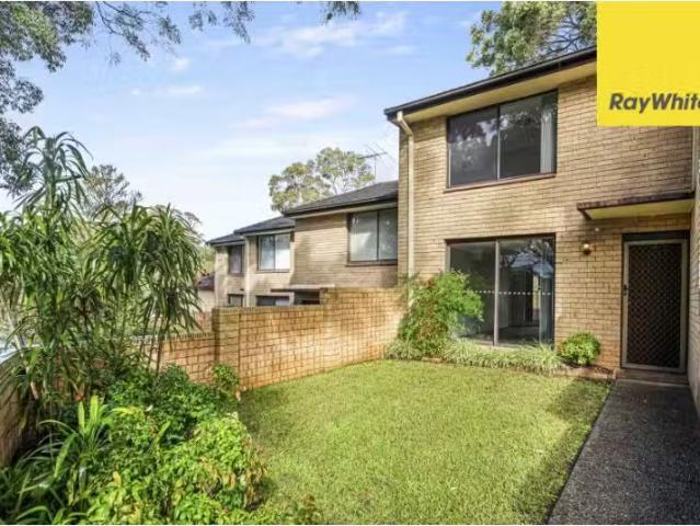 Cheap 2 BR 12/10 Taranto Road, MARSFIELD Townhouse for rent L.