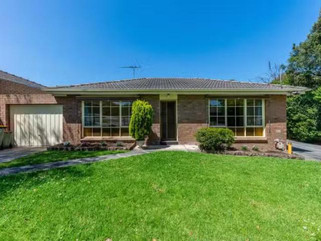 Cheap 2 BR 1/23 Tyne Street, Box Hill North VIC 3129 Unit Fo.