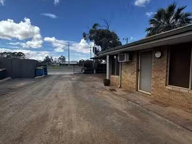 Rental! 2 BR 1/24 Wittenoom Street, Piccadilly, WA 6430