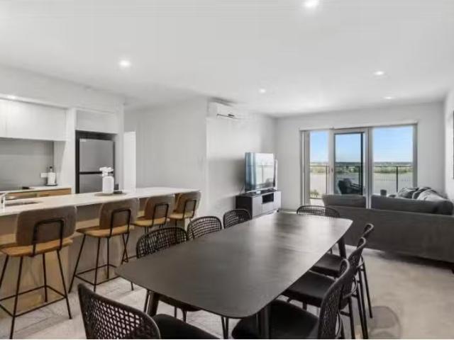 Just in! 2 BR 1301/63 Adelaide Terrace, EAST PERTH Apartment f.