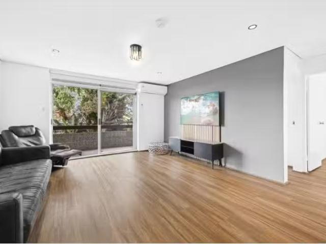 Just in! 2 BR 13/32 Waine Street, Freshwater Apartment for ren.