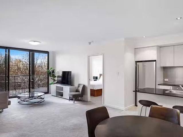 Cozy 2 BR 13/89 Lake Street, Northbridge, WA 6003
