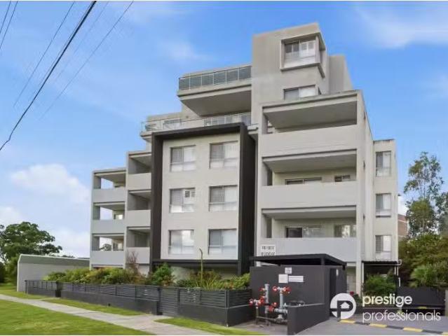 Cheap 2 BR 14/80 Lucas Avenue, MOOREBANK Apartment for rent L.