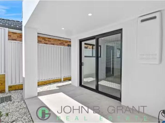 Just in! 2 BR 1/49 Taylor Street, CONDELL PARK Apartment for r.