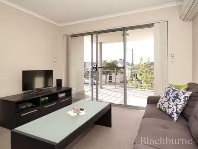 Unique 2 BR 15/15 19 Carr Street, West Perth, WA 6005