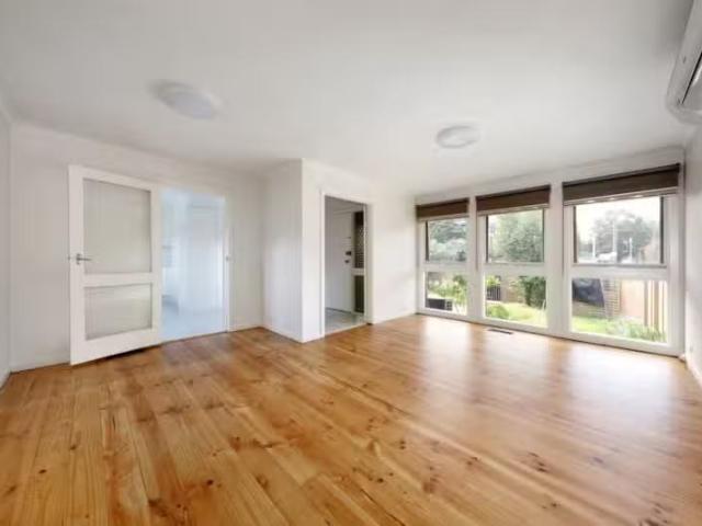 New 2 BR 1/75 Kambrook Road, Caulfield North VIC 3161 Unit F.