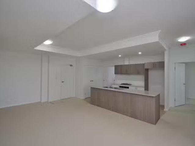 Rental! 2 BR 17/6 16 Hargraves Street, Gosford, NSW 2250