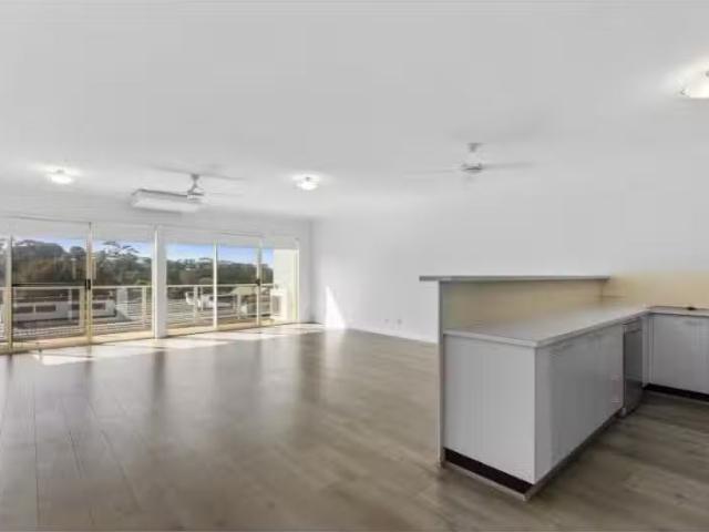 Cheap 2 BR 18/39 45 Havenview Road, Terrigal Apartment for ren.