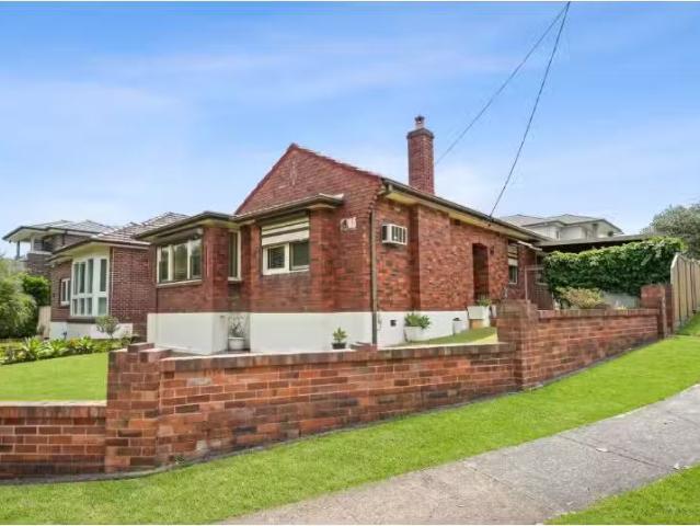 Rental! 2 BR 1 Brewer Street, CONCORD House for rent Listed b.