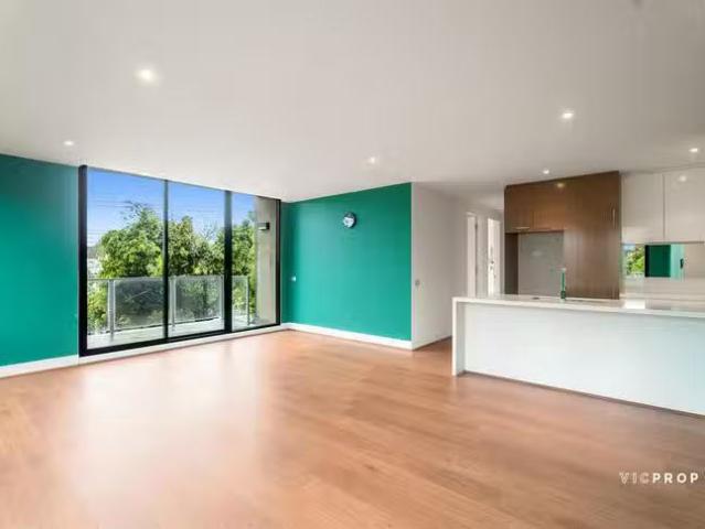 Cheap 2 BR 201/6 Lisson Grove, Hawthorn, VIC 3122