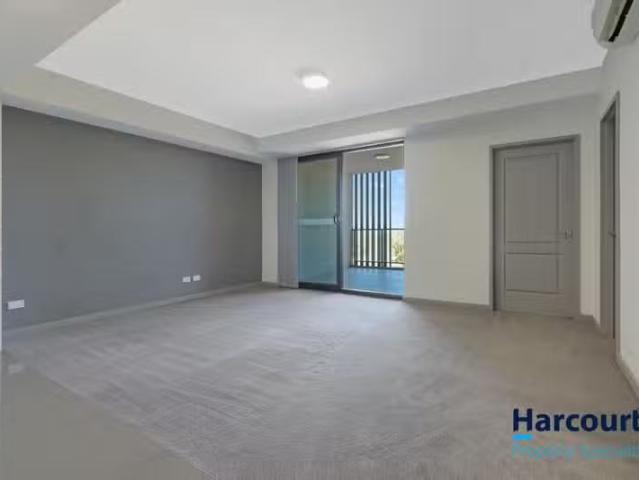 Nice 2 BR 204/60 Grose Avenue, CANNINGTON, WA 6107 Apartment.