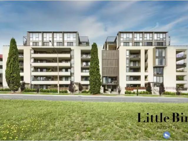 Nice 2 BR 207/82 Wentworth Avenue, Kingston Apartment for rent.